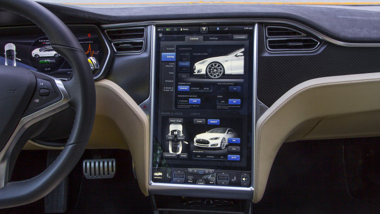 Топовую версию Tesla Model S сделали еще быстрее