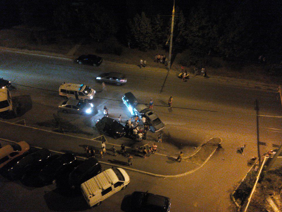 Șoferul unui BMW a fugit din spital după ce a fost rănit într-un accident