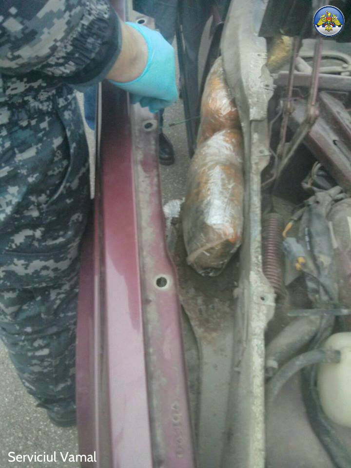 Полицейские пресекли деятельность группировки наркоторговцев