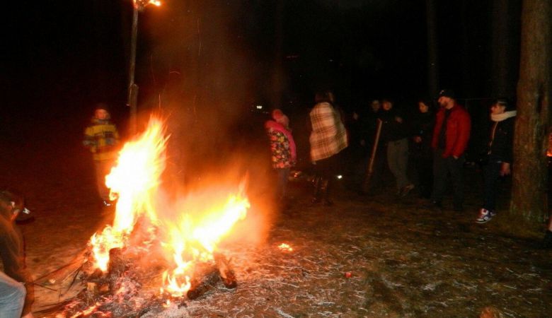 В Калининграде на Масленицу сожгли чучело Обамы