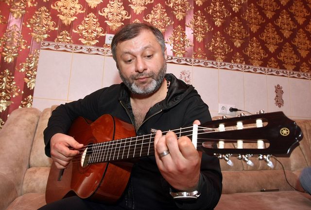 Как живется цыганскому барону в Киеве