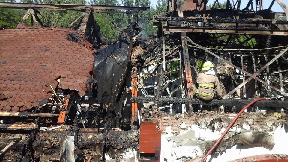 Cum arată restaurantul Butoiaș după ce pompierii au reușit să stingă flăcările
