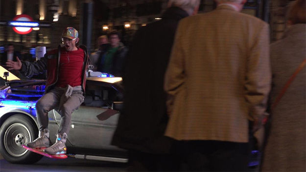 Ce gadgeturi prezise in "Back to the Future" exista in realitate