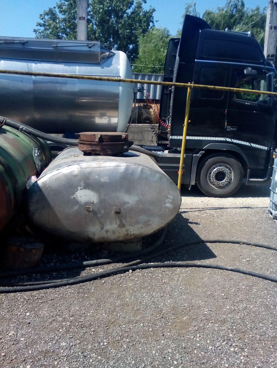 Полиция провела обыски на предприятие в Яловенах