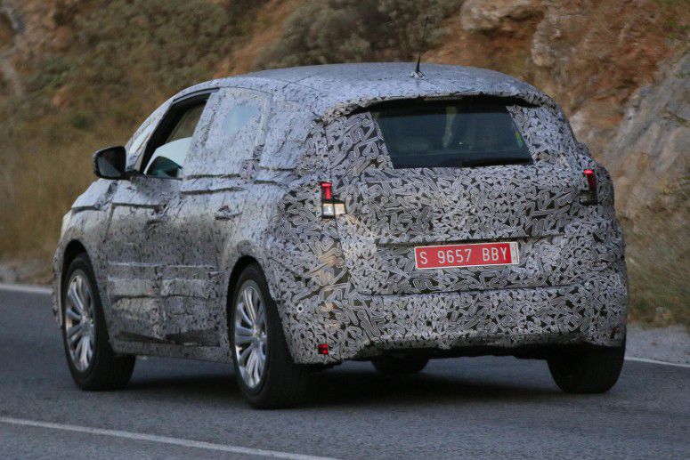 Новый Renault Scenic заставит «влюбиться в него снова»