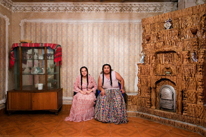 Итальянский фотограф побывал у молдавских цыган