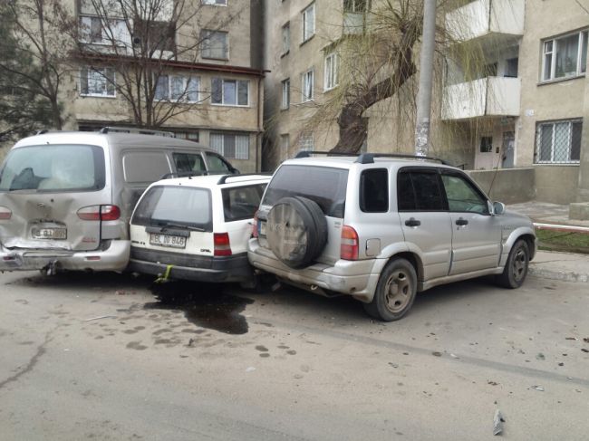 Cum si-au gasit masinile dimineata trei soferi