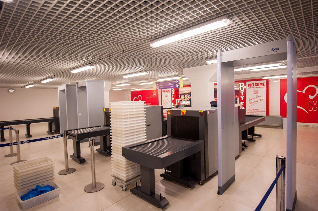 Numărul punctelor de control în aeroportul Chişinău a fost dublat
