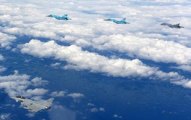 Британские военные опубликовали фото перехвата российских самолетов