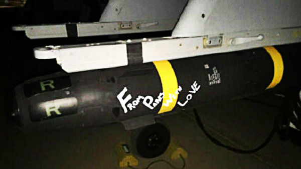 Ce au scris americanii pe rachetele cu care au bombardat Siria