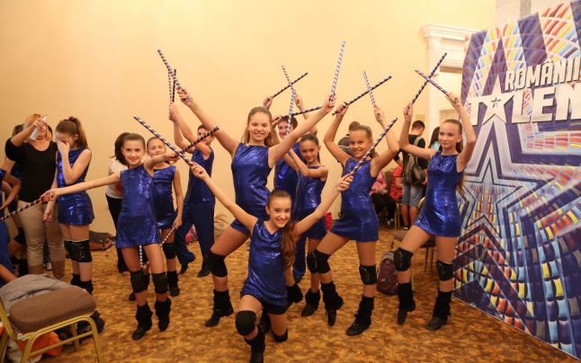 „Românii au talent“, la Chişinău. Moldovenii s-au înghesuit ieri ca să arate tot ce pot