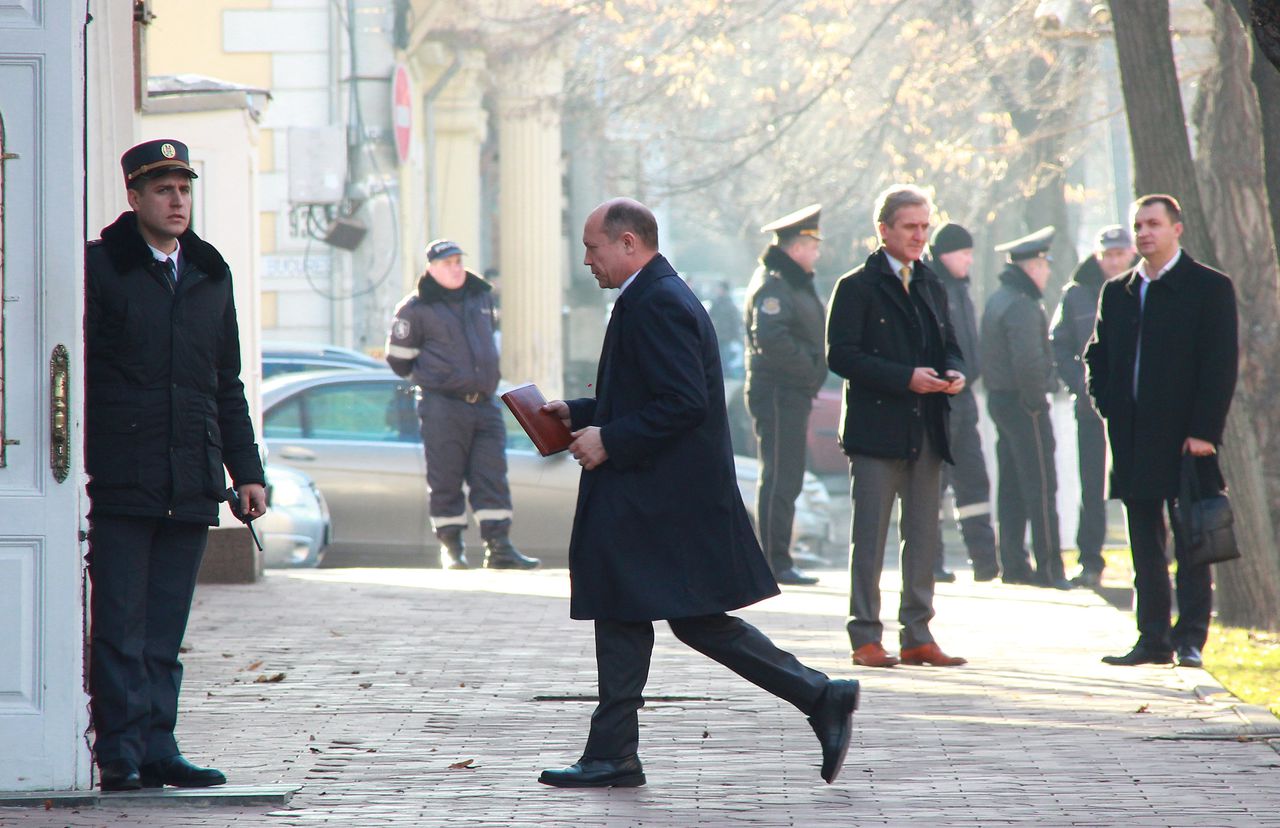 Юрие Лянкэ оказался в неловком положении