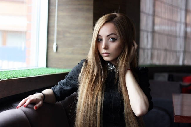 Femeia-Barbie are concurenţă: o nouă „păpuşă umană” a devenit celebră
