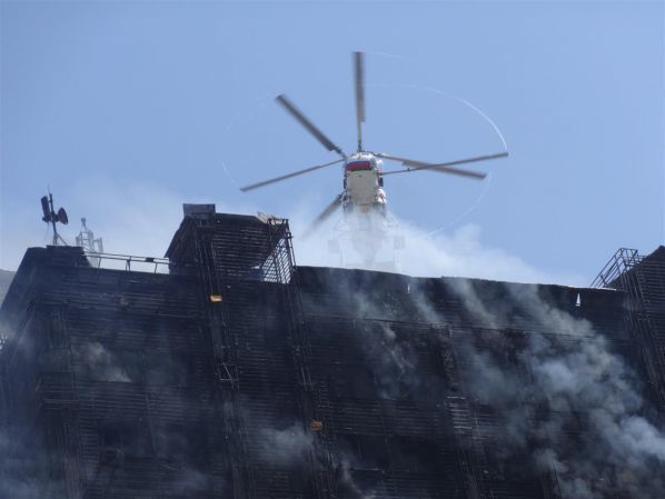 После пожара в Баку завели уголовное дело