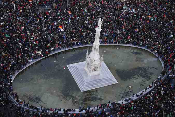 В Мадриде десятки тысяч протестовали против нищеты и мер экономии