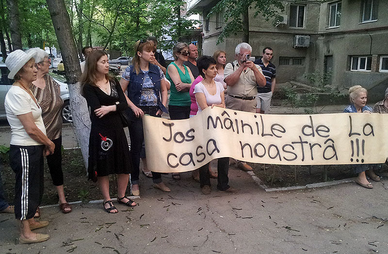 Суд запретил строить мансарду на Рышкановке