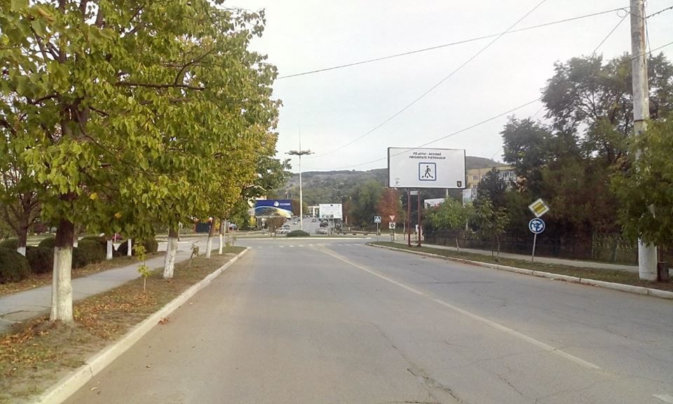 На дорогах для водителей установлены панно о вреде алкоголя