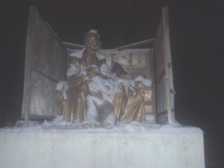 В Одессе снесли еще один памятник Ленину