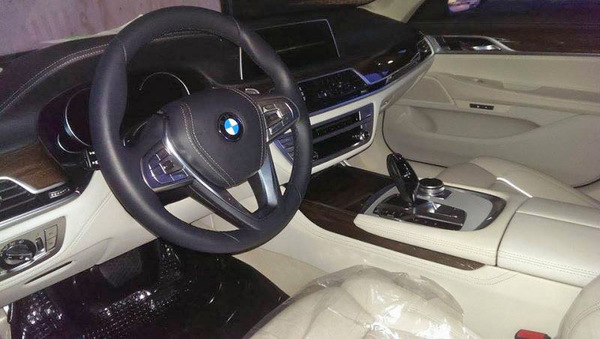 Imagini neoficiale ale viitorului BMW Seria 7