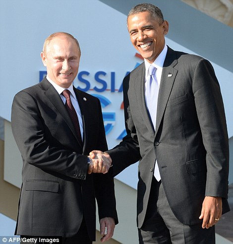 Summitul G20: Strângeri de mână şi zâmbete forţate între Vladimir Putin şi Barack Obama la Sankt Petersburg