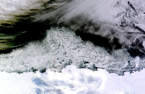 NASA показало фотографии Земли потрясающей красоты
