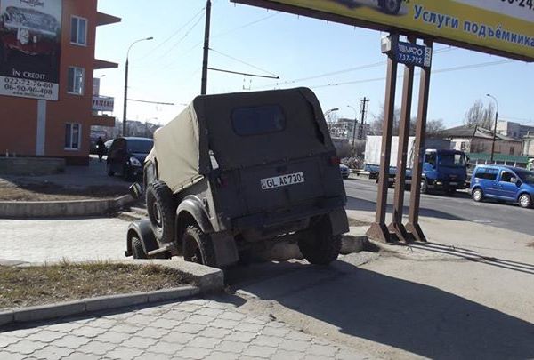 Fast and Furious pe strazile din capitala