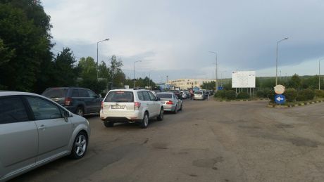 На таможне Албица образовался затор