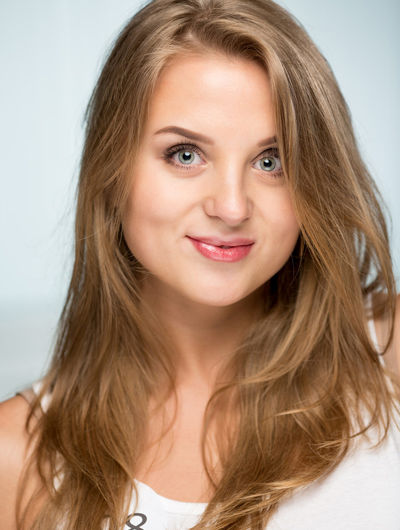Două tinere din Moldova, în finala unui concurs de Miss din Marea Britanie