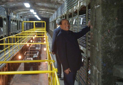 Украинская прокуратура завела дело после откупорки хереса для Путина и Берлускони