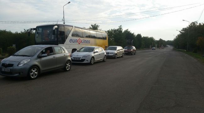 На таможне Албица образовался затор