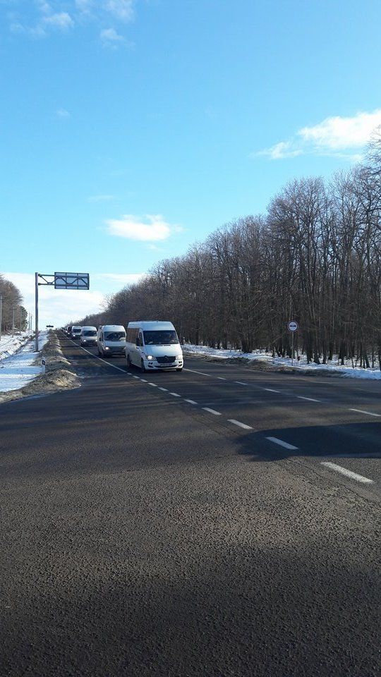Resedinta de la Condrita, impanzita de oamenii legii: 8 microbuze cu politisti au ajuns la fata locului