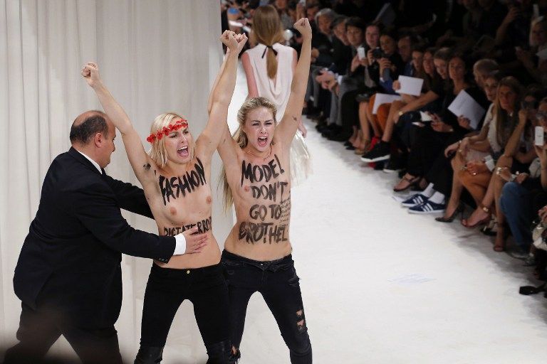 Голые FEMEN сорвали модный показ Nina Ricci