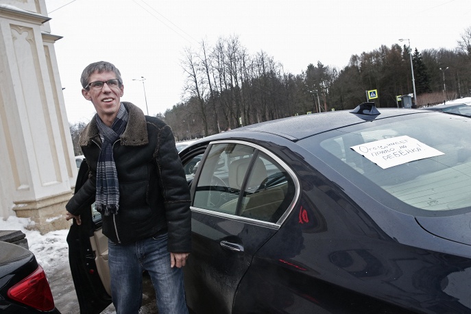 Актер Панин доставлен в полицию Петербурга