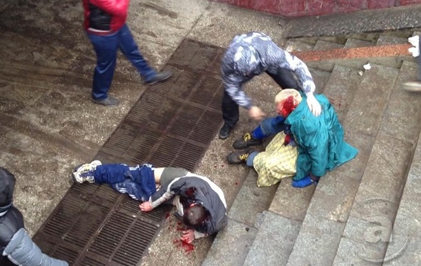 При столкновениях митингующих в Харькове пострадали 10 человек
