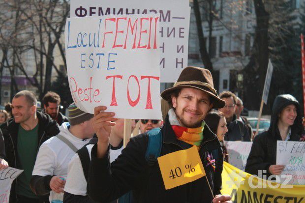 Grupul de inițiative feministe îi cere lui Chirtoacă să-și ceară scuze publice de la Greceanîi