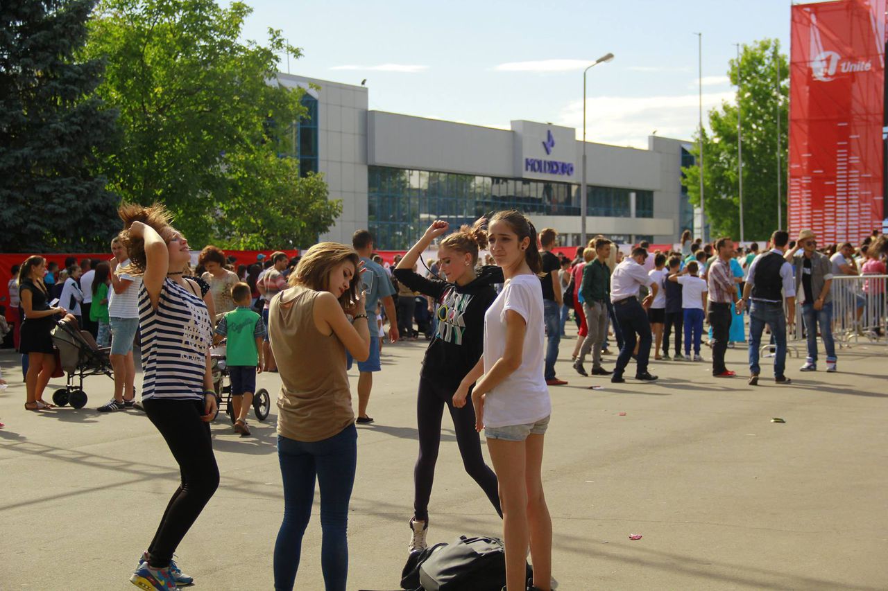 Cîți oameni au fost la protestul din PMAN și cîți la „Moldexpo”