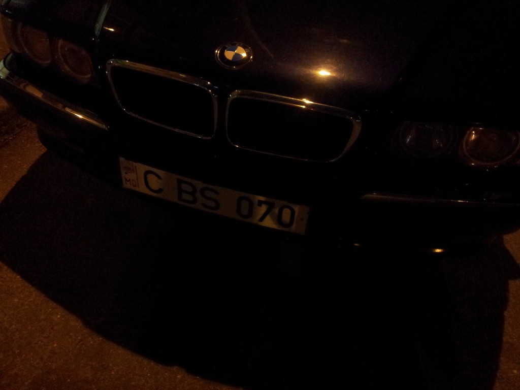 Cum și-a modificat plăcuța de înmatriculare un șofer
