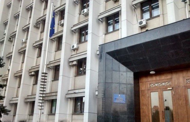 Флаг Украины возле Одесской ОГА заменили флагом ЕС