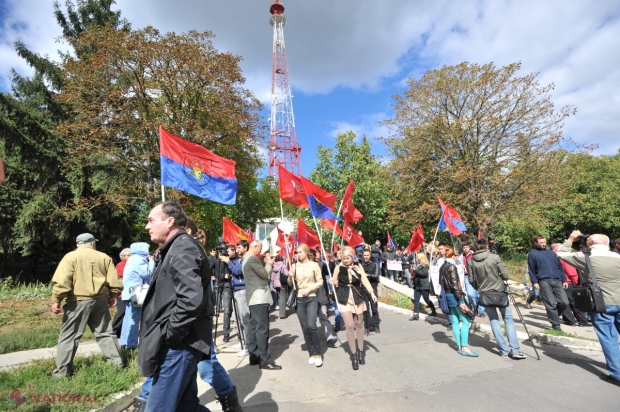 Revoluția comuniștilor, fără susținători