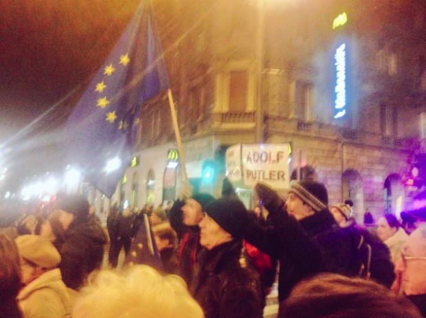 Mii de ungari protestează la Budapesta împotriva vizitei lui Putin
