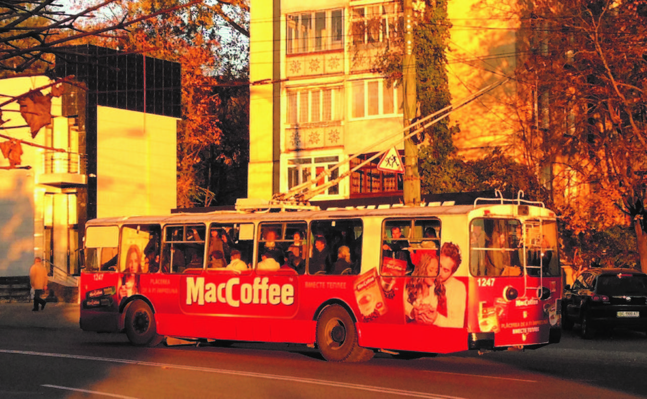 Реклама на транспорте MacCoffee