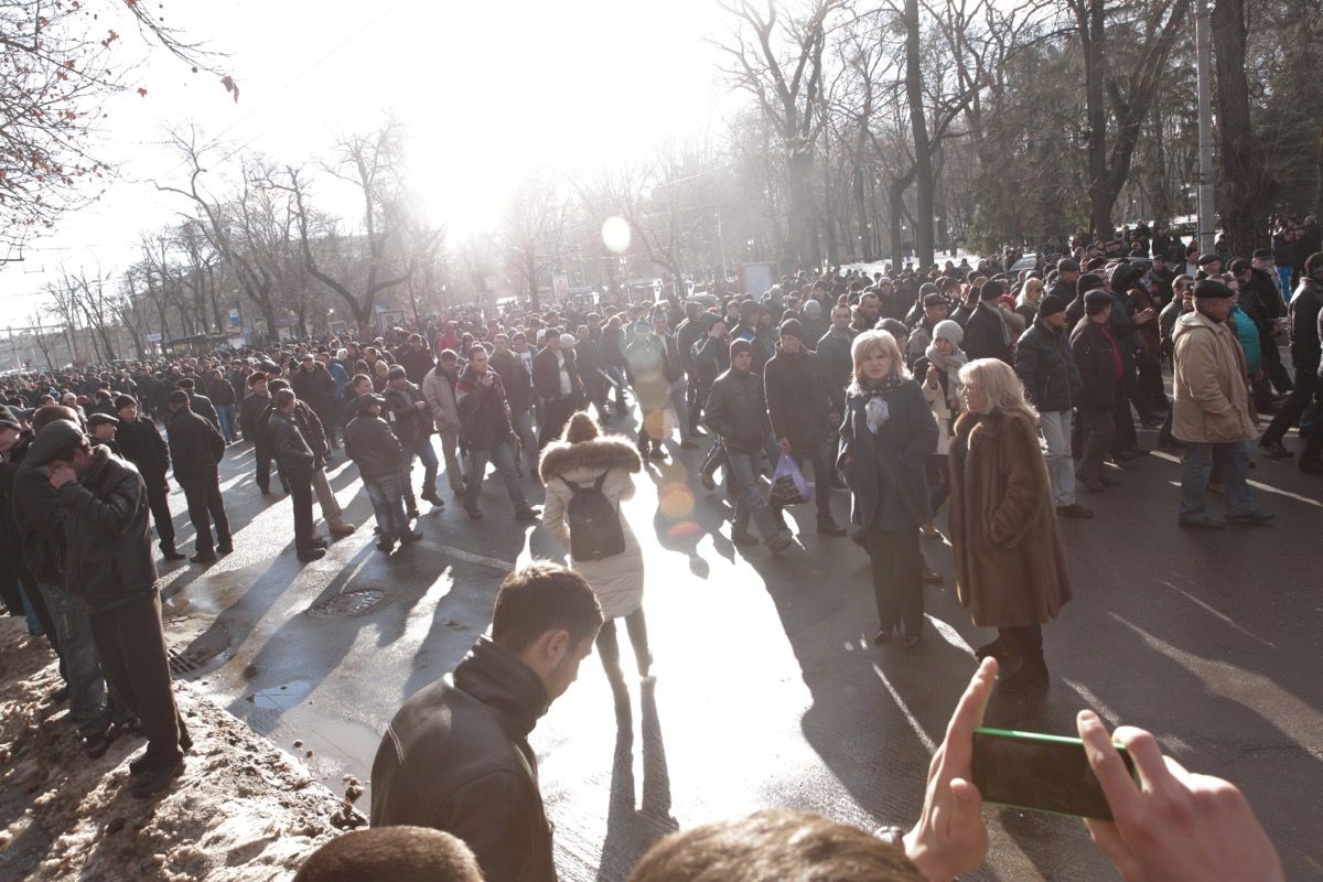 В Кишиневе митинговали за и против назначения кандидата в премьеры