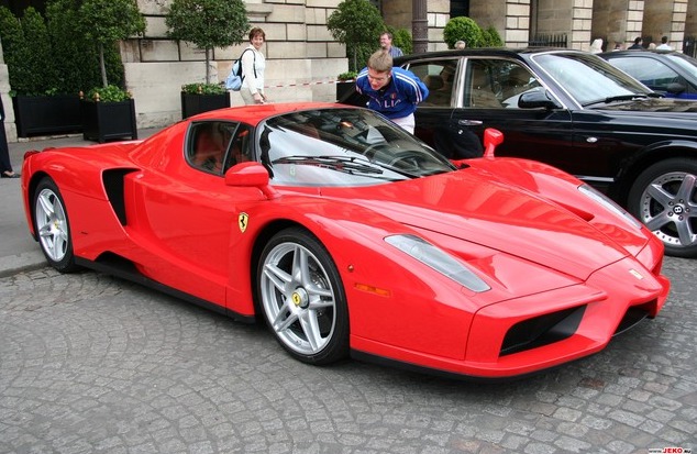 Американец готов обменять остров в Атлантическом океане на Ferrari