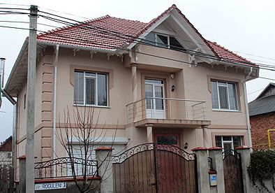 У Дрэгуцану шикарный дом, выгодные кредиты и огромная зарплата