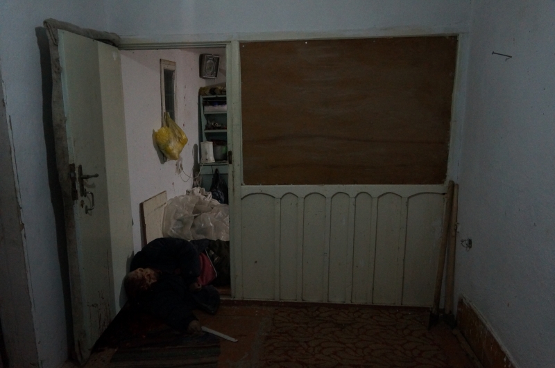 Infiorator,a ucis doi consateni, apoi s-a spinzurat