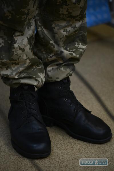 Украинские военные наденут новую форму