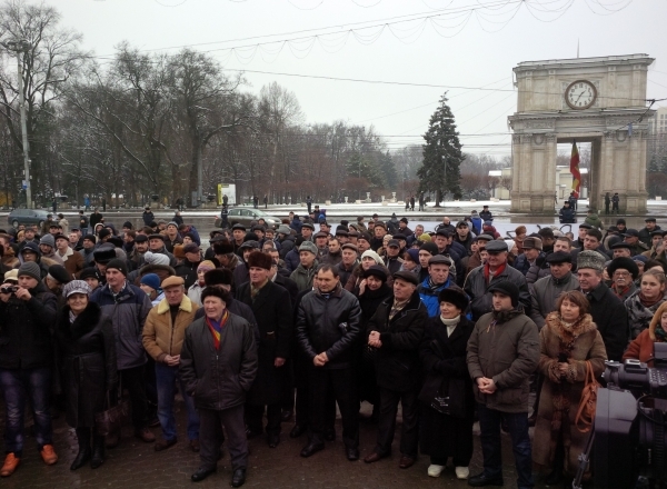 Протест в центре столицы! Десятки людей собрались, чтобы сказать «НЕТ чудовищной коалиции»