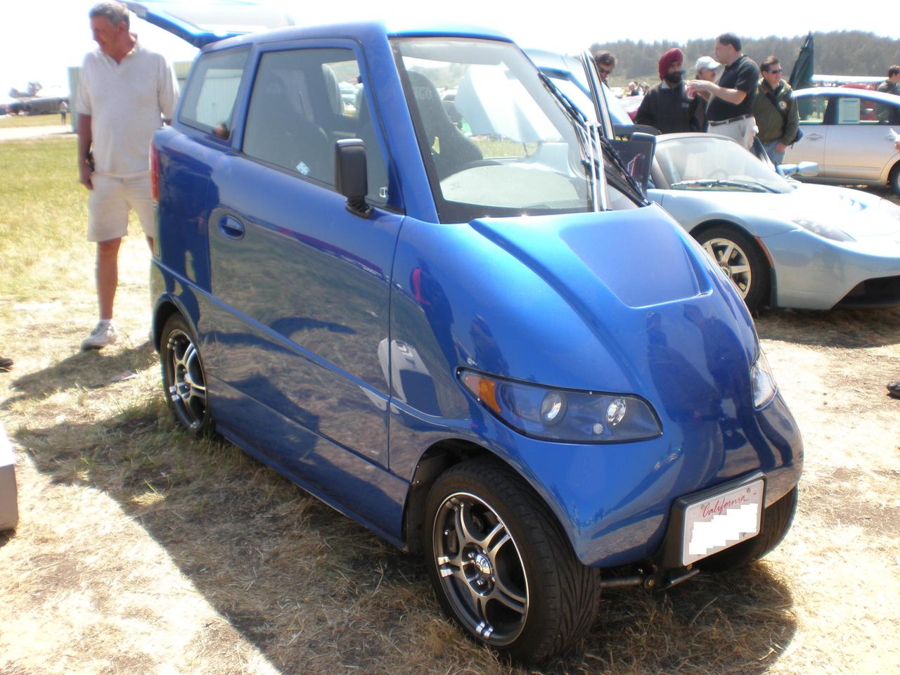 Tango T600: самый узкий в мире автомобиль