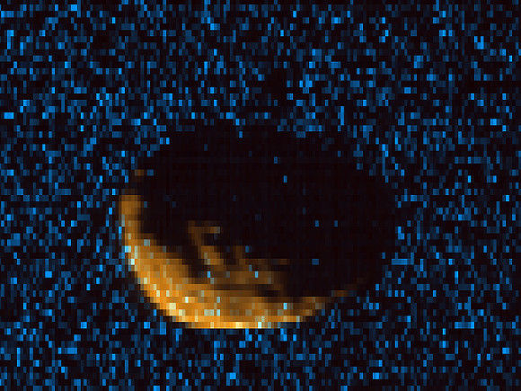NASA опубликовало первые фотографии Фобоса в ультрафиолете