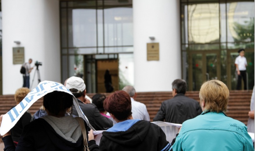 И снова продавцы цветов проводят акции протеста